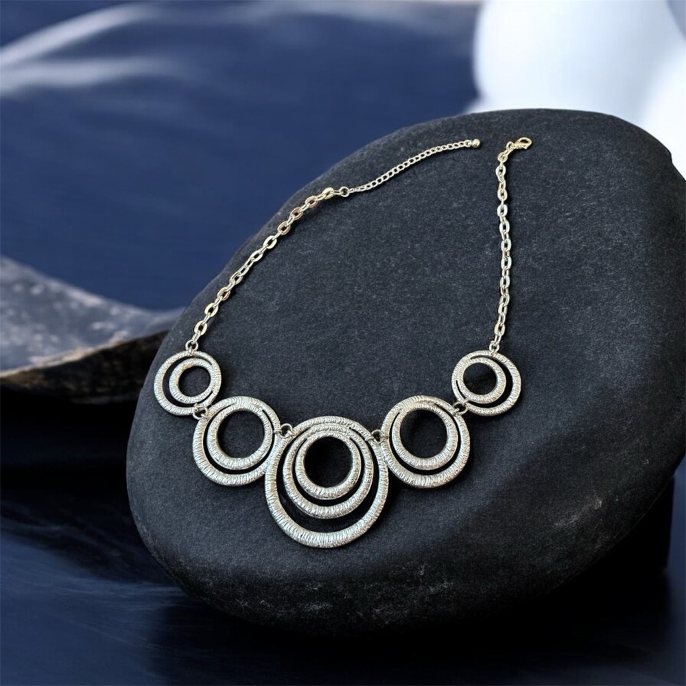 Silver Statement Necklace Interlocking Circle Link Boho Geometric Textured